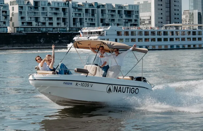 Karel 480 Xs Mieten Bootsvermietung Köln Jetskivermietung Rodenkirchen Düsseldorf