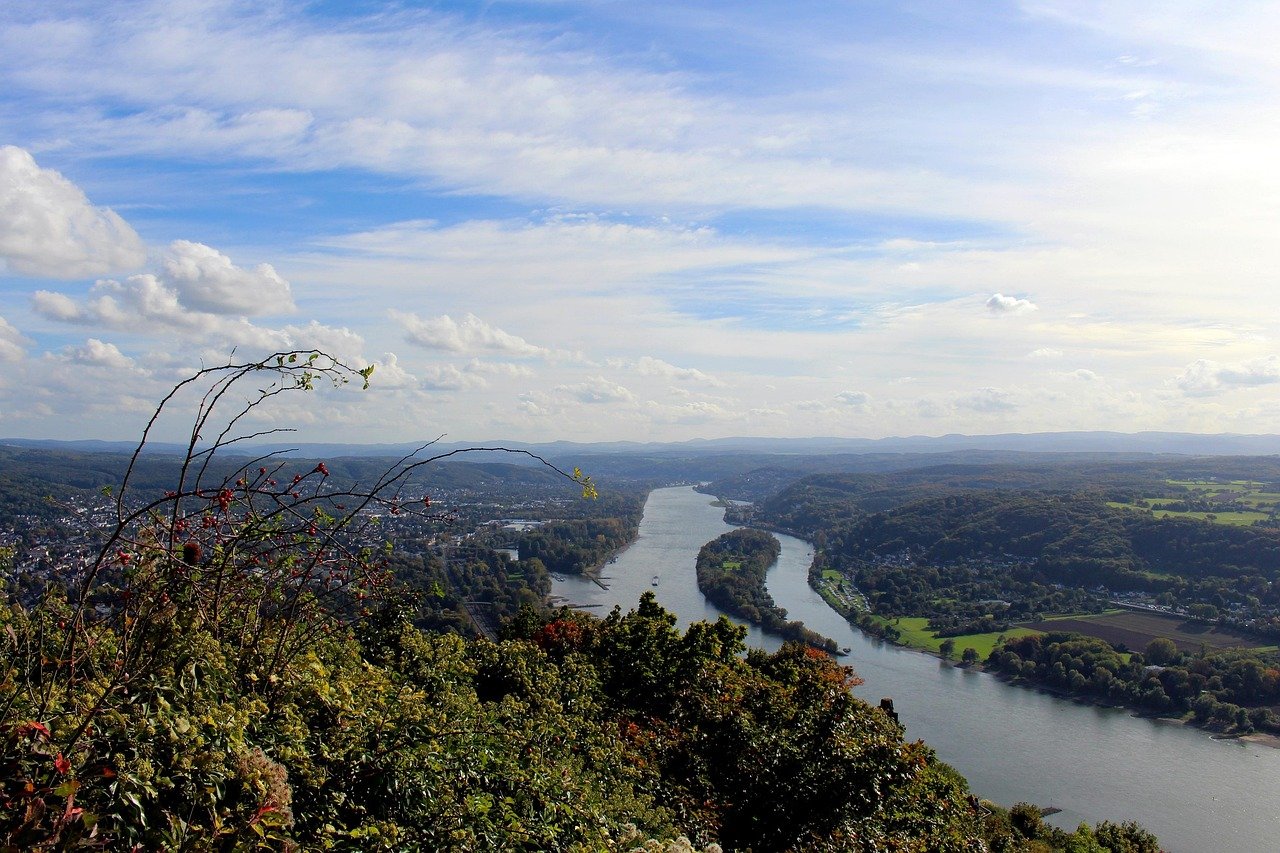 Siebengebirge Richtung Bonn