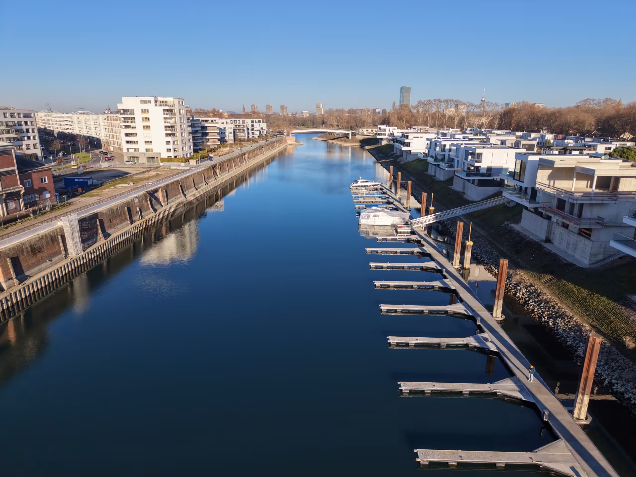 Mannheim Hafenbecken Marina